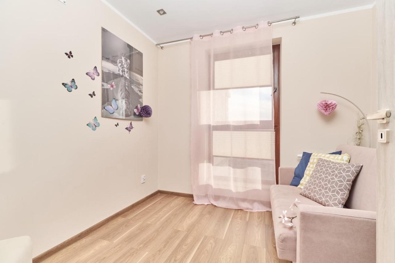 Apartment Wroclaw Krakowska With Balcony And Free Garage By Noclegi Renters Breslávia Exterior foto